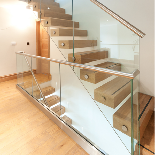 Floating staircase cantilevered stairs 