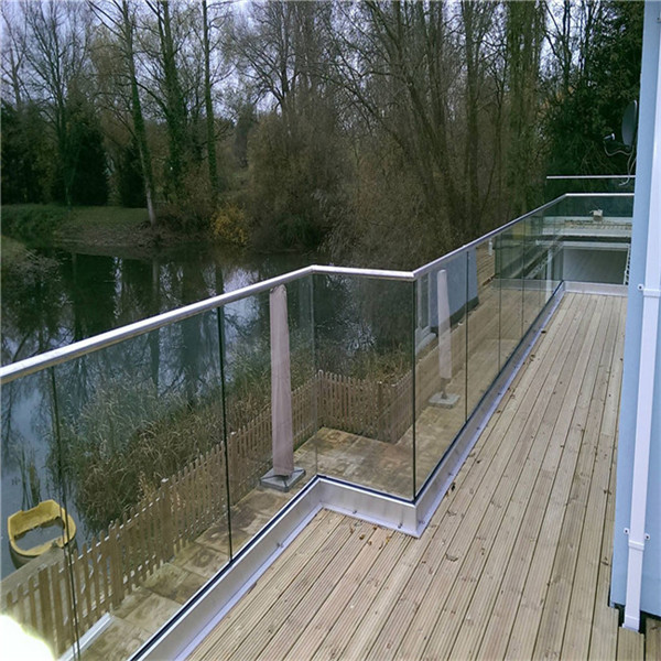 aluminium u channel glass balcony railing 